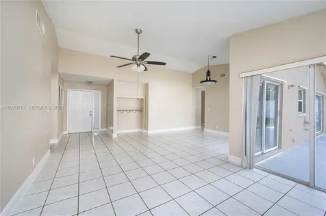 210 SW 98th Terrace Pembroke Pines FL 33025