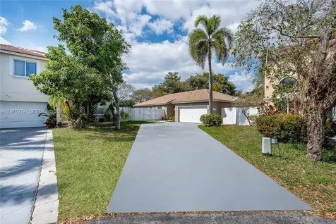 210 SW 98th Terrace Pembroke Pines FL 33025