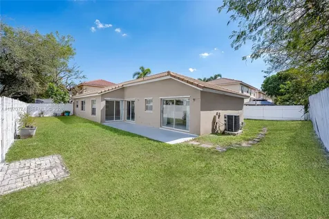 210 SW 98th Terrace Pembroke Pines FL 33025