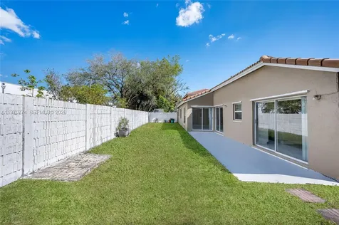 210 SW 98th Terrace Pembroke Pines FL 33025