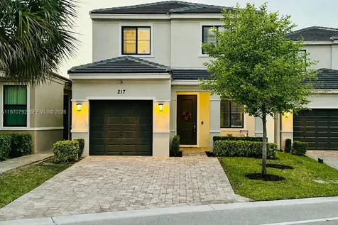 217 NW 36th Avenue Pompano Beach FL 33069