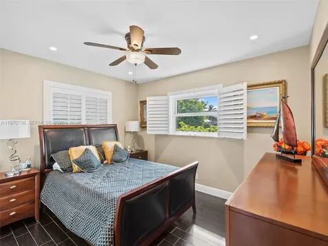 4231 NE 16th Avenue Oakland Park FL 33334