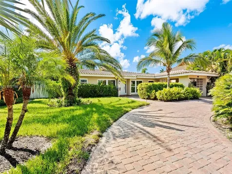 4231 NE 16th Avenue Oakland Park FL 33334