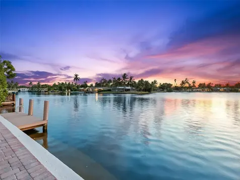4231 NE 16th Avenue Oakland Park FL 33334