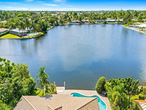 4231 NE 16th Avenue Oakland Park FL 33334