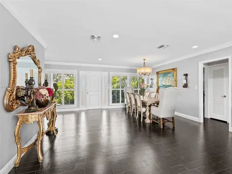 4231 NE 16th Avenue Oakland Park FL 33334