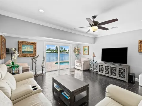 4231 NE 16th Avenue Oakland Park FL 33334