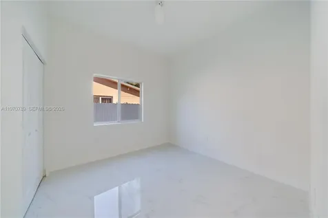 2936 NW 27th Street Miami FL 33142
