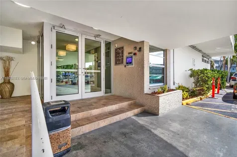 13155 Ixora Court North Miami FL 33181
