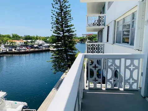 13155 Ixora Court North Miami FL 33181