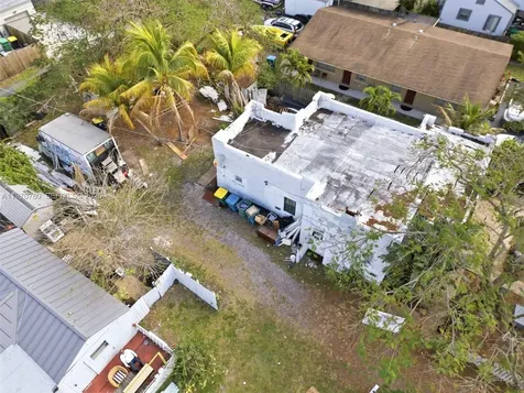 224 SW 14th Street Dania Beach FL 33004
