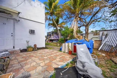 224 SW 14th Street Dania Beach FL 33004
