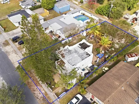 224 SW 14th Street Dania Beach FL 33004
