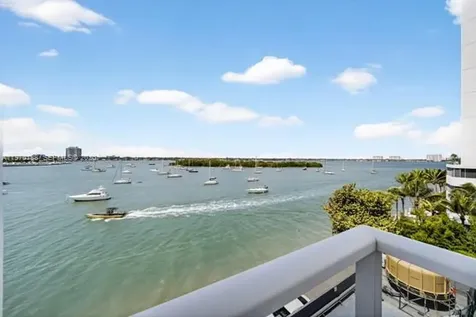 7928 West Drive North Bay Village FL 33141