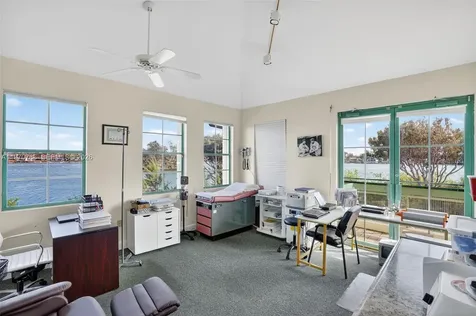 Medical Research For Sale In South Miami South Miami FL 33155
