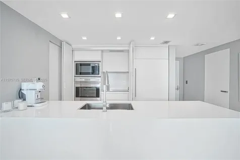 475 Brickell Avenue Miami FL 33131