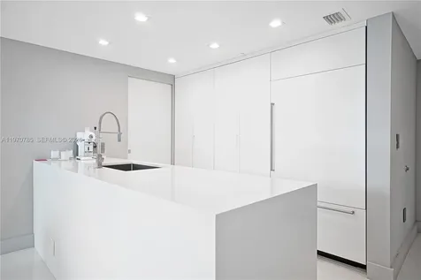 475 Brickell Avenue Miami FL 33131