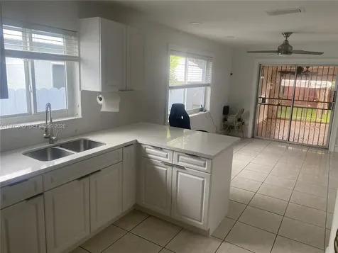 3251 SW 67th Avenue Miami FL 33155