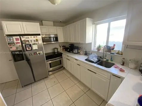 3251 SW 67th Avenue Miami FL 33155