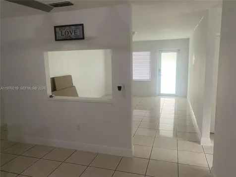 3251 SW 67th Avenue Miami FL 33155