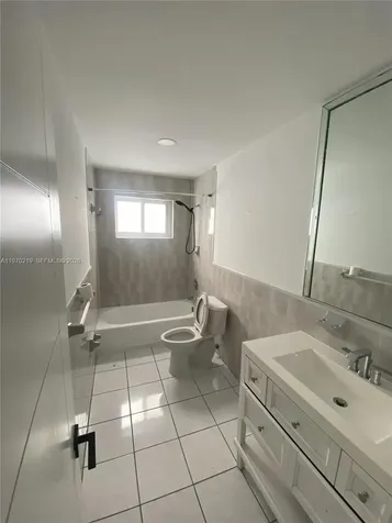 3251 SW 67th Avenue Miami FL 33155