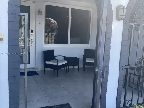 3251 SW 67th Avenue Miami FL 33155