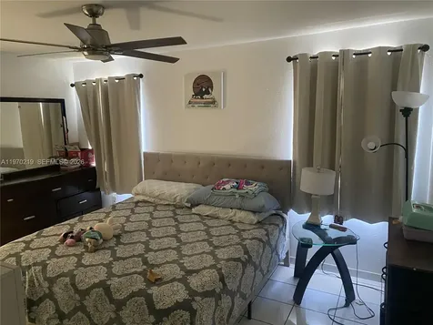 3251 SW 67th Avenue Miami FL 33155