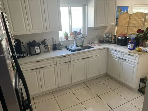 3251 SW 67th Avenue Miami FL 33155
