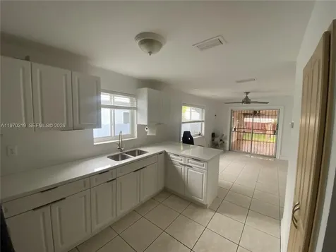 3251 SW 67th Avenue Miami FL 33155
