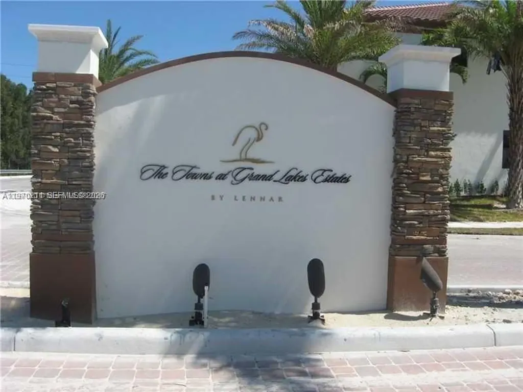 16585 SW 42nd Way Miami FL 33185