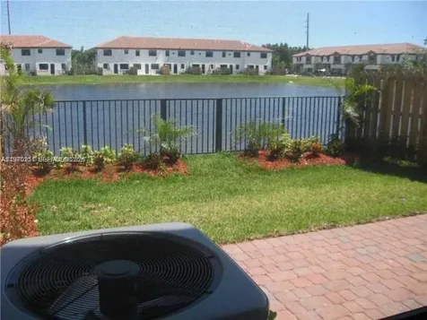 16585 SW 42nd Way Miami FL 33185