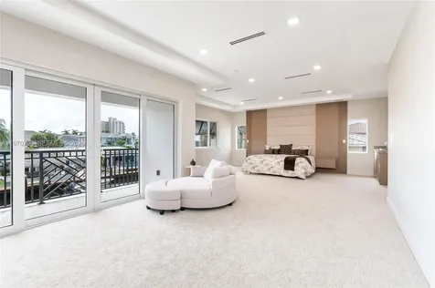 3740 NE 29th Avenue Deerfield Beach FL 33064