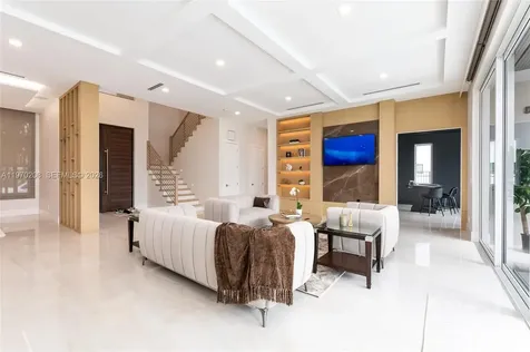 3740 NE 29th Avenue Deerfield Beach FL 33064