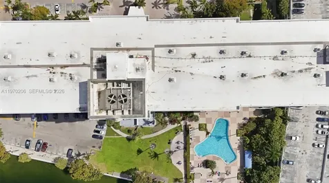 19390 Collins Avenue Sunny Isles Beach FL 33160