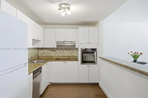 19390 Collins Avenue Sunny Isles Beach FL 33160