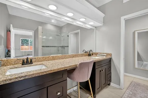 5911 Kelsey Lane Tamarac FL 33321
