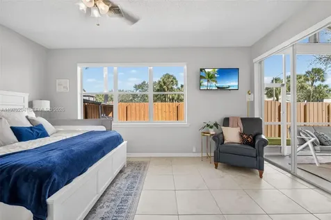 5911 Kelsey Lane Tamarac FL 33321