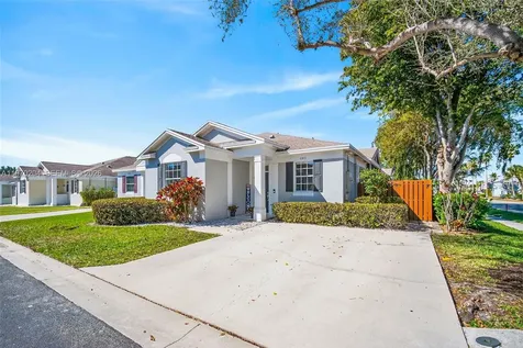 5911 Kelsey Lane Tamarac FL 33321