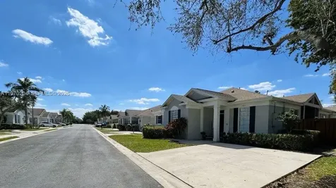 5911 Kelsey Lane Tamarac FL 33321