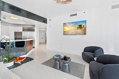 100 S Pointe Drive Miami Beach FL 33139