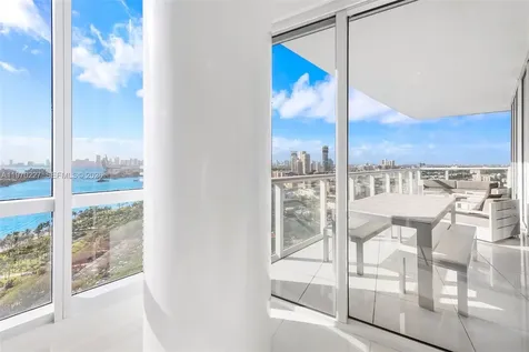 100 S Pointe Drive Miami Beach FL 33139