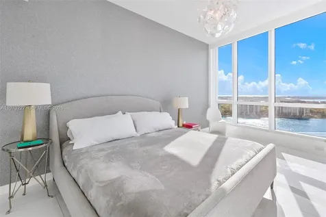 100 S Pointe Drive Miami Beach FL 33139
