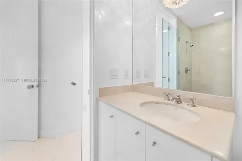 100 S Pointe Drive Miami Beach FL 33139