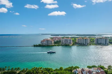 100 S Pointe Drive Miami Beach FL 33139