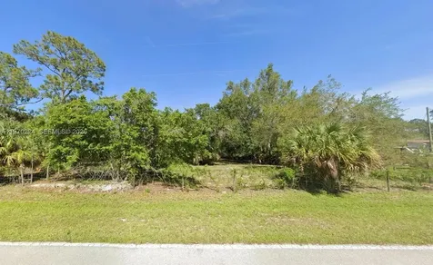 745 S Mayoral Street Clewiston FL 33440