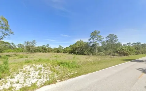 745 S Mayoral Street Clewiston FL 33440