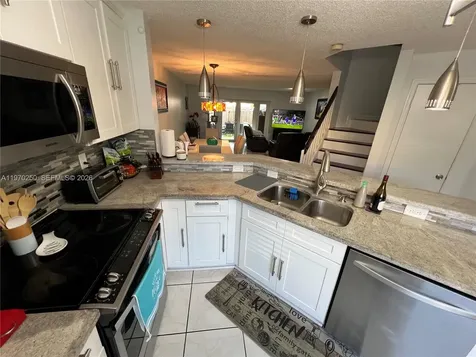 5214 NW 190th Street Miami Gardens FL 33055