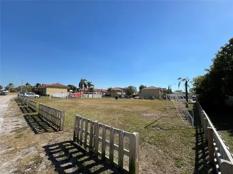 5214 NW 190th Street Miami Gardens FL 33055