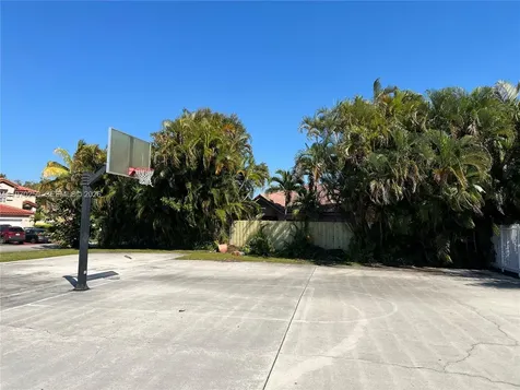 5214 NW 190th Street Miami Gardens FL 33055