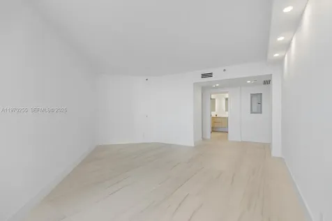 3000 Island Boulevard Aventura FL 33160